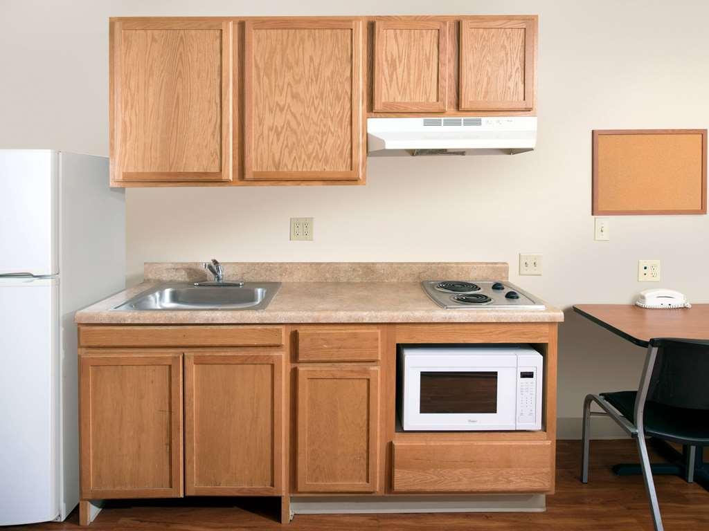 Extended Stay America Select Suites - Oklahoma City - Southeast 무어 객실 사진